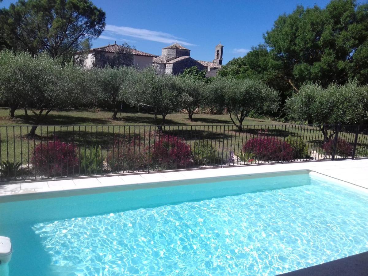La Clastre Location D'Un Studio Avec Piscine Et Clim Pres D'Uzes Bourdic Exterior photo