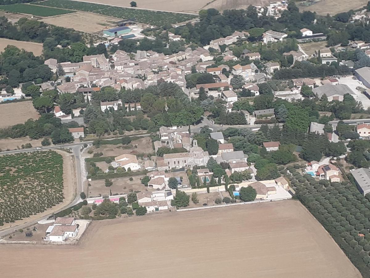 La Clastre Location D'Un Studio Avec Piscine Et Clim Pres D'Uzes Bourdic Exterior photo